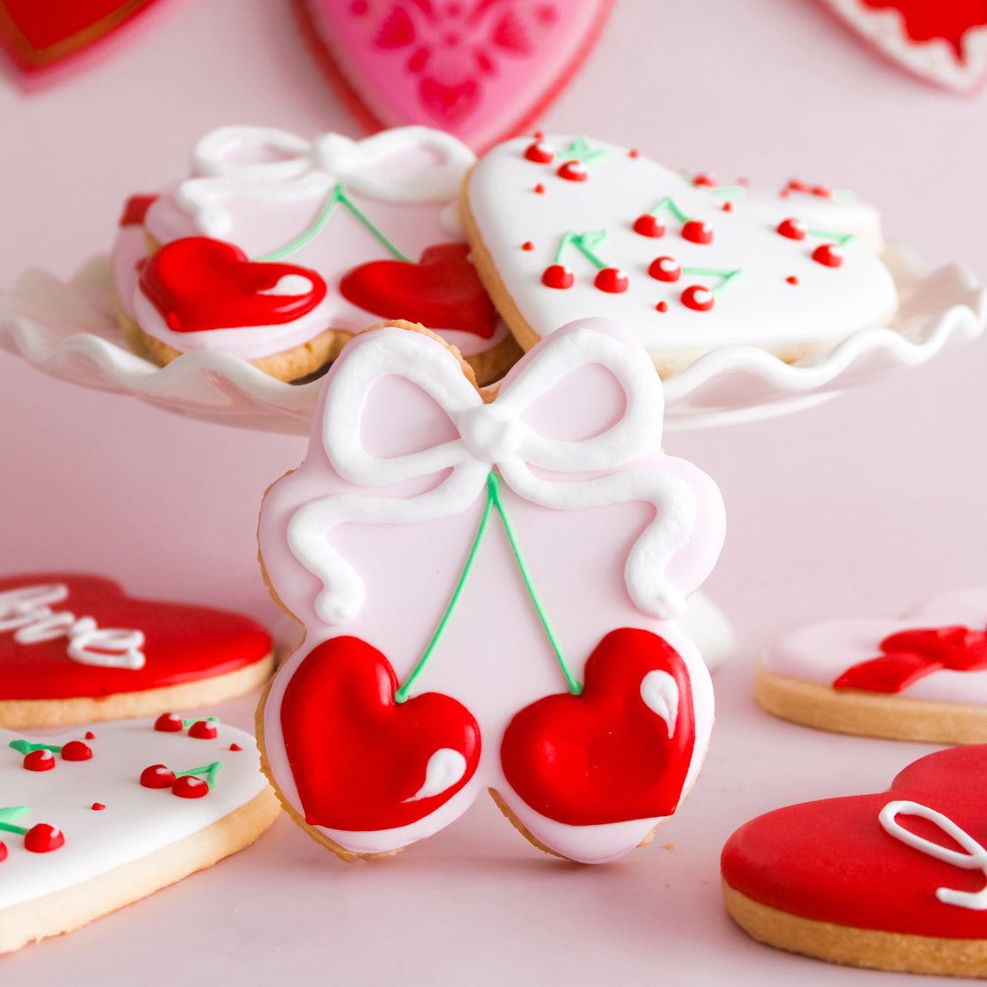 6 Valentine Sugar Cookies