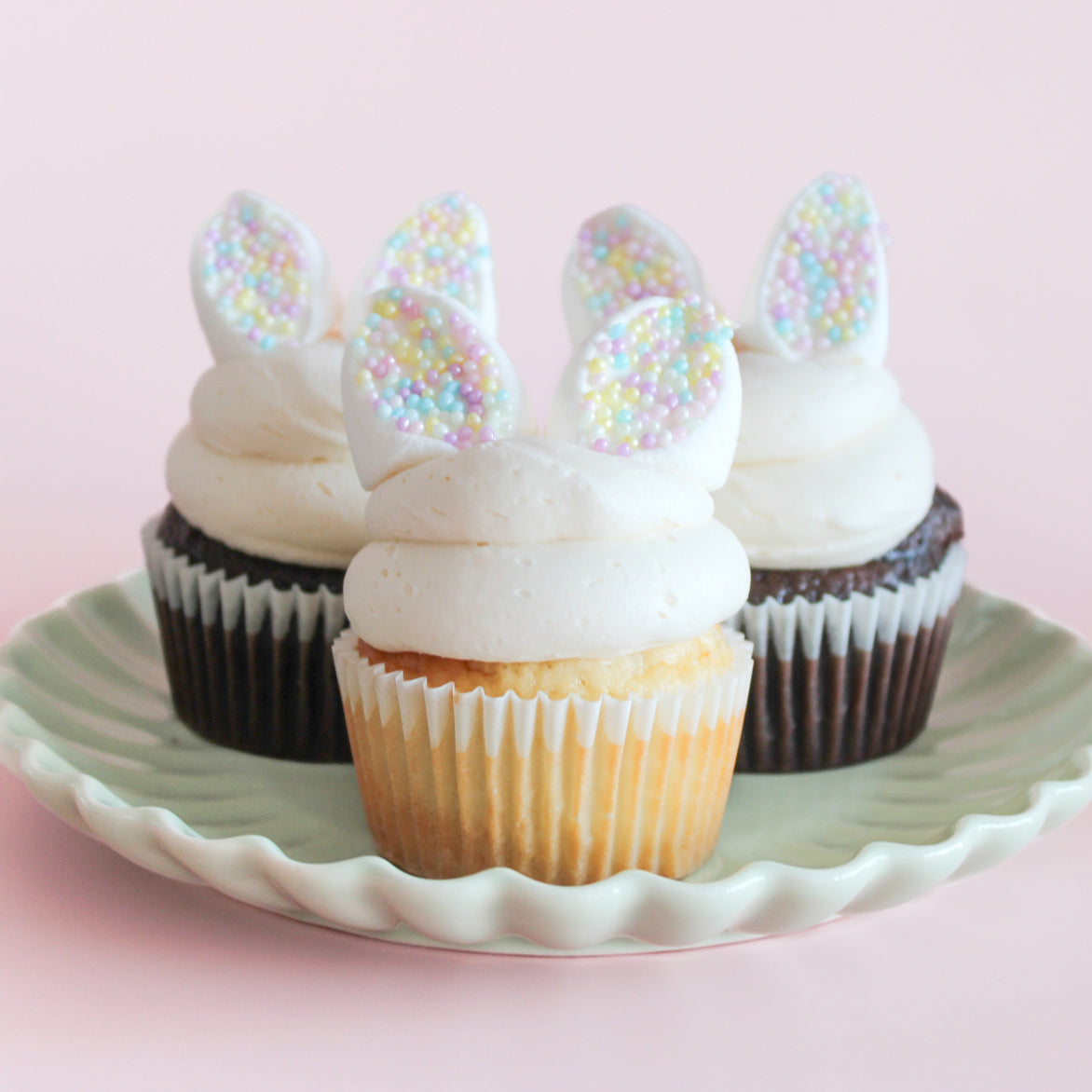 6 Bunny Ear Cupcakes