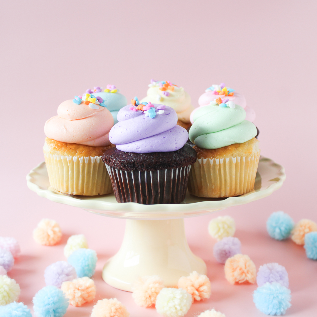 12 Large Easter Cupcakes