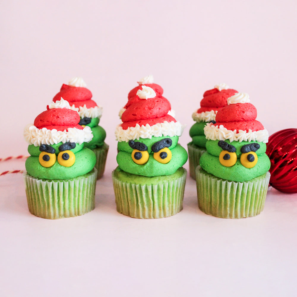 6 Grinch Cupcakes