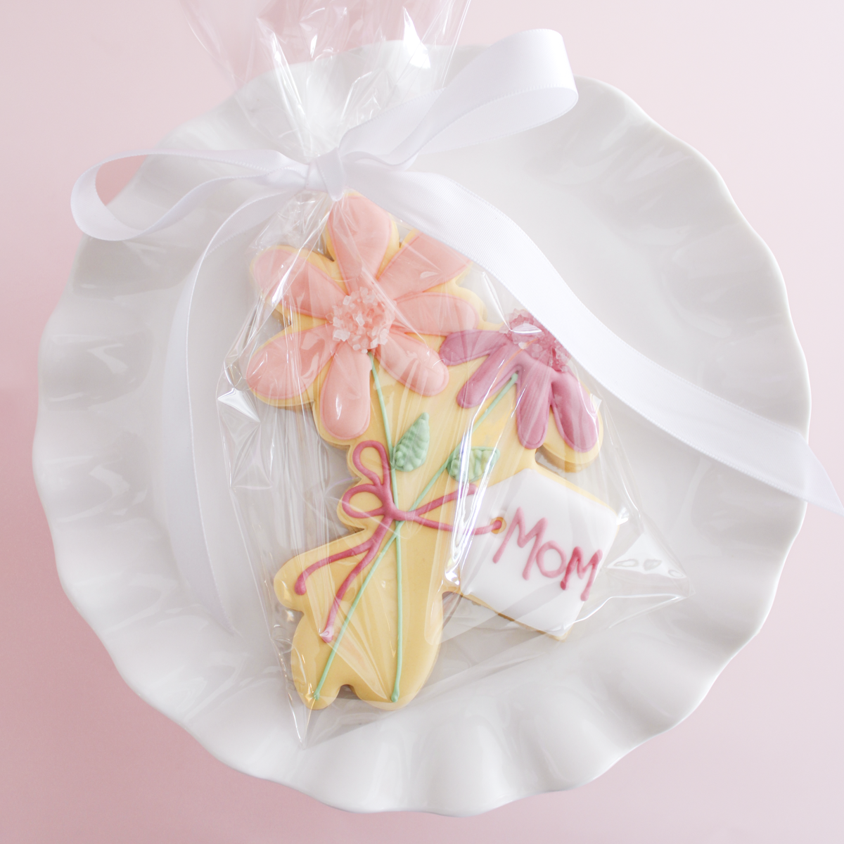 Mom Bouquet Sugar Cookie