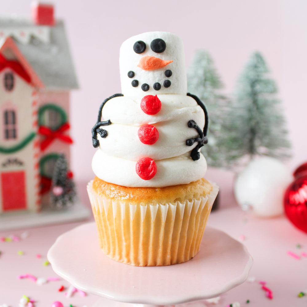 6 Snowman Cupcakes