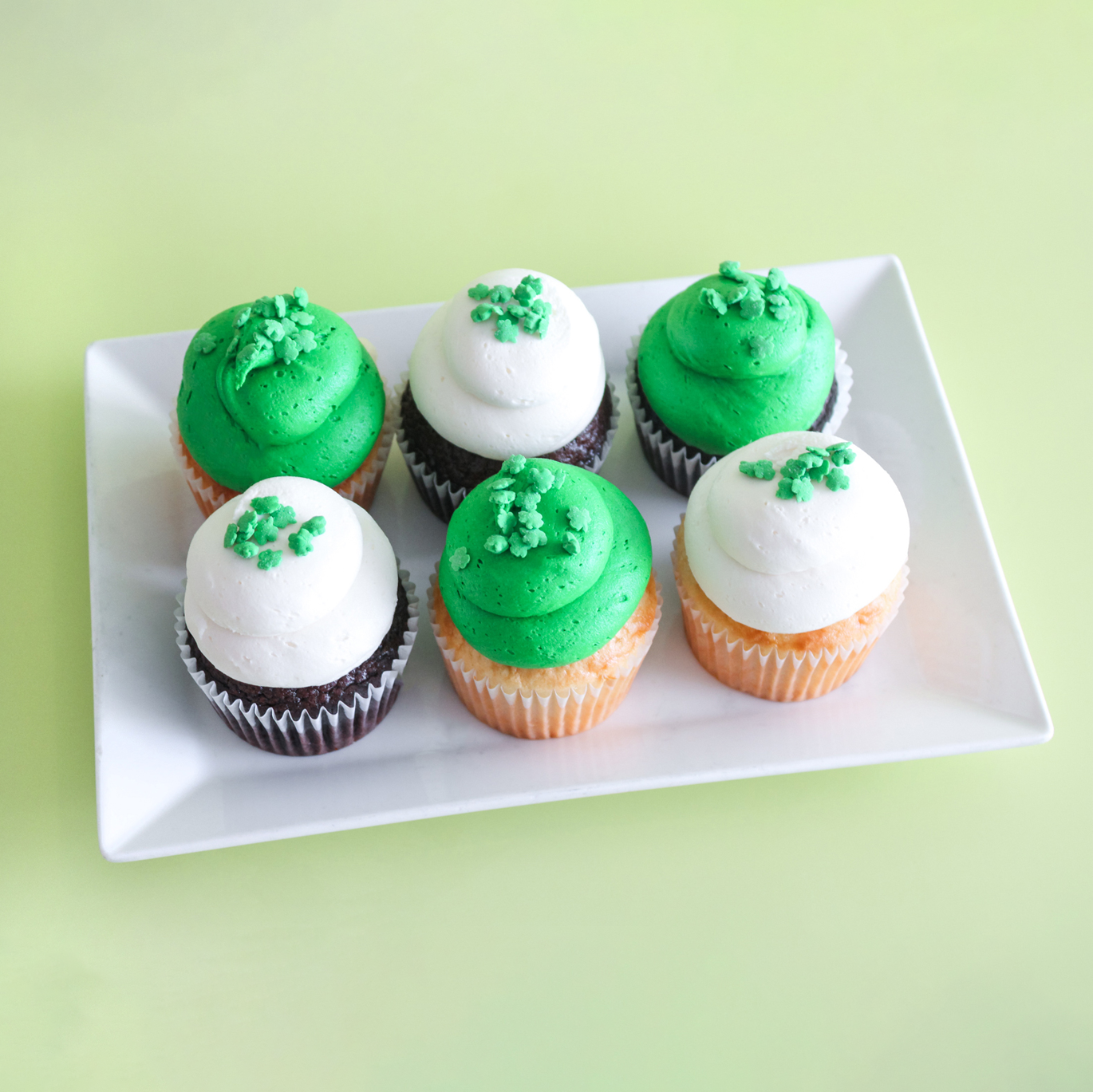 12 Large St. Patrick's Day Cupcakes