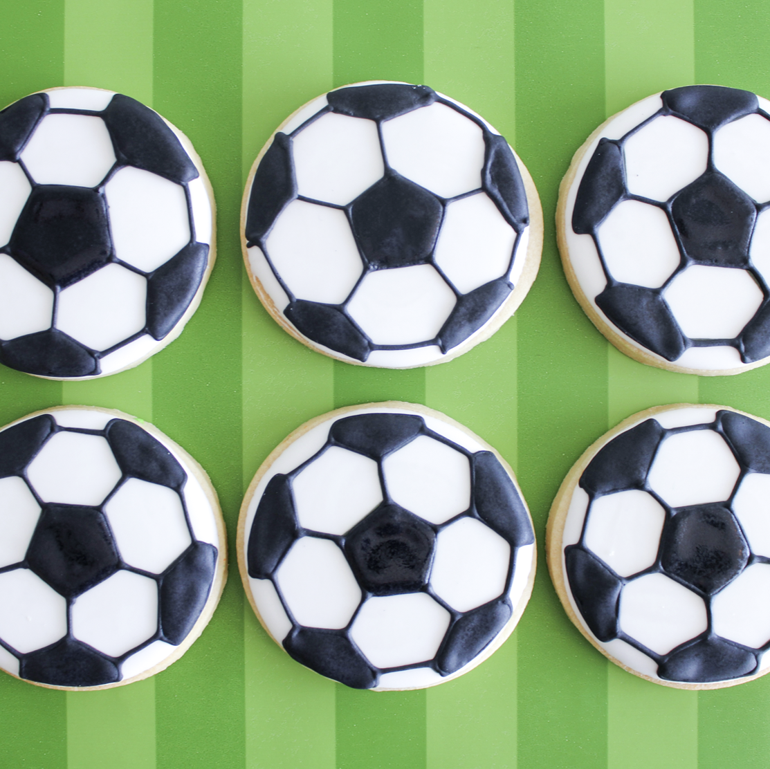 6 Soccer Ball Sugar Cookies