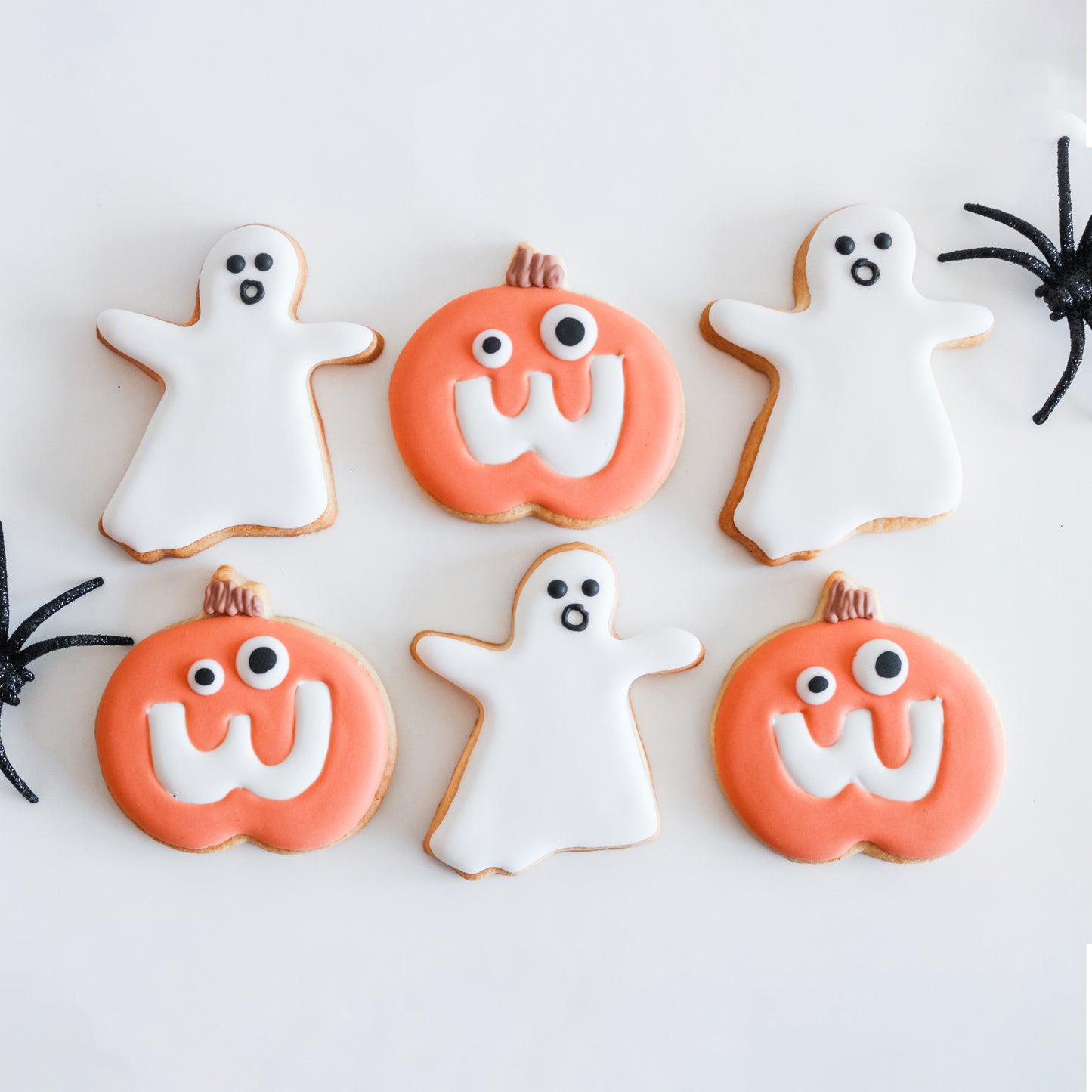 6 Jack-o-lantern and Ghost Sugar Cookies