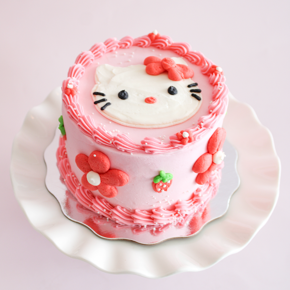Hello Kitty Cake
