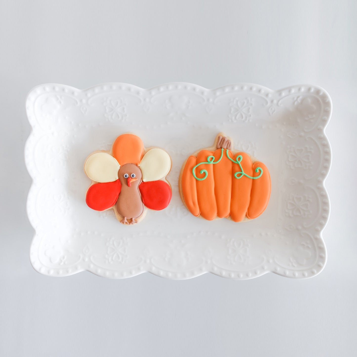 6 Pumpkin and Turkey Sugar Cookies